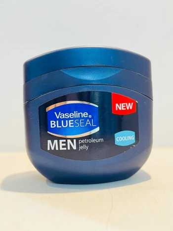 VASELINE MEN PETROLEUM JELLY-100G
