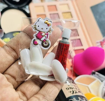 10 piece nails with glue