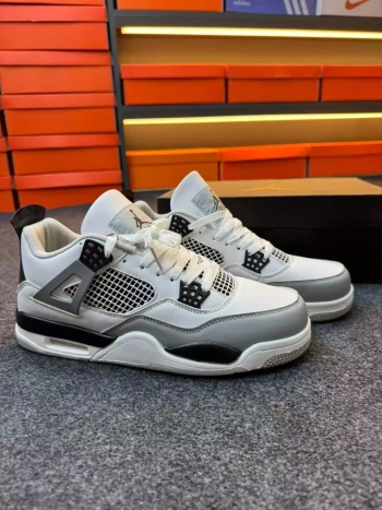Jordan 4-Sky Ash